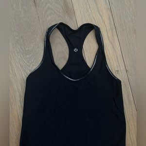Black lululemon workout tank top